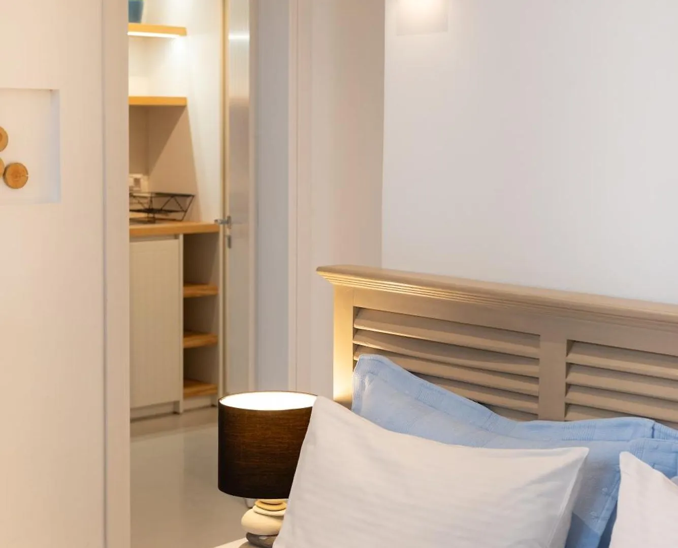 مبيت وإفطار كالو ليفادي The Summit Of Mykonos 4*,  اليونان